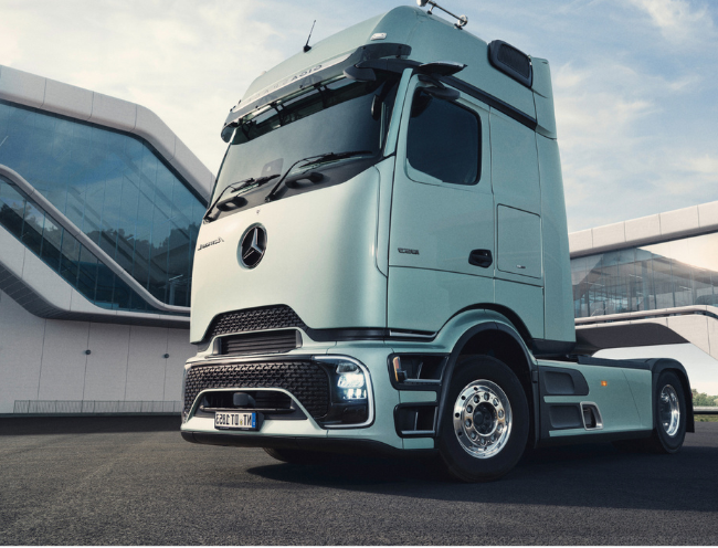 ورود جدیدترین کامیون مرسدس بنز Actros L 2025 به جاده‌های ایران